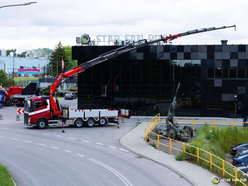 Volvo FH 540 8x4 FASSI F 660 HDS Fly Jib Winch - Camion grue: photos 5 Volvo FH 540 8x4 FASSI F 660 HDS Fly Jib Winch - Camion grue: photos 5