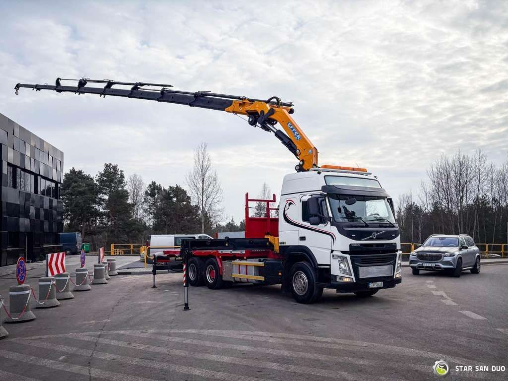 Volvo FM 450 6x2 EFFER 395/8S Euro 6 Crane Winch - Camion grue: photos 3 Volvo FM 450 6x2 EFFER 395/8S Euro 6 Crane Winch - Camion grue: photos 3