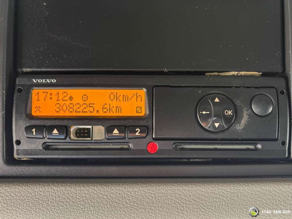 Camion grue Volvo FMX 500 8x2 Effer 585 Fly Jib Winch Crane Kran: photos 22 Camion grue Volvo FMX 500 8x2 Effer 585 Fly Jib Winch Crane Kran: photos 22