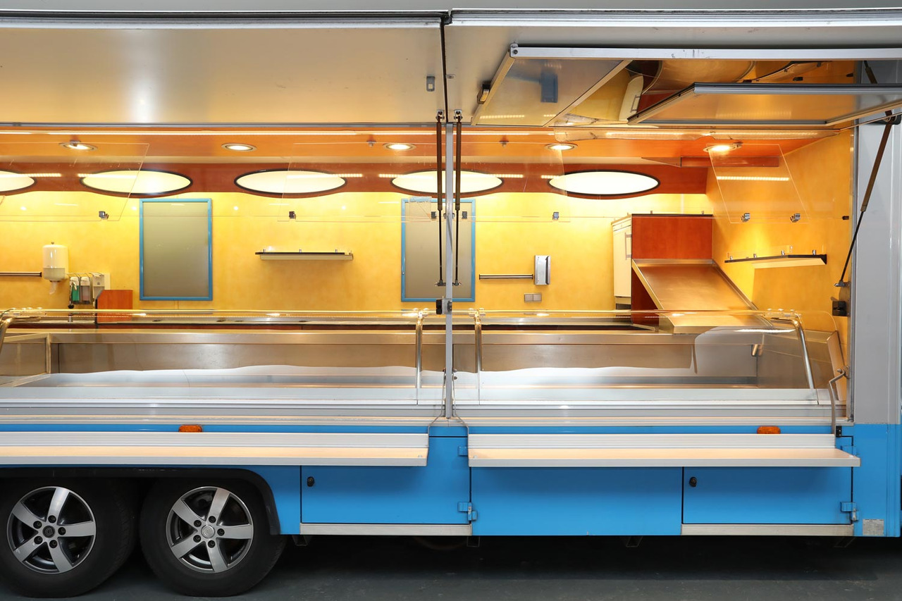 Wochenmarktmobil Tamhart - Camion magasin: photos 4 Wochenmarktmobil Tamhart - Camion magasin: photos 4