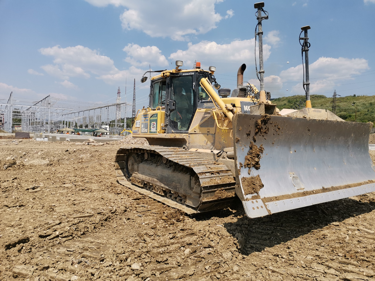 KOMATSU D65 PX 17 - Bulldozer: photos 3 KOMATSU D65 PX 17 - Bulldozer: photos 3