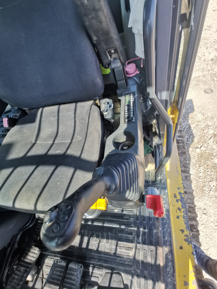 Pelle KOMATSU PC210 LC - 8: photos 14