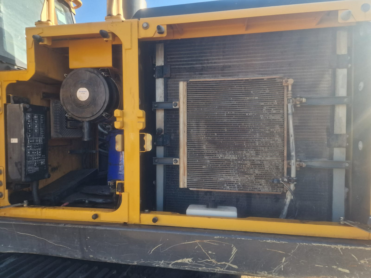 VOLVO EC220 E - Pelle: photos 5 VOLVO EC220 E - Pelle: photos 5