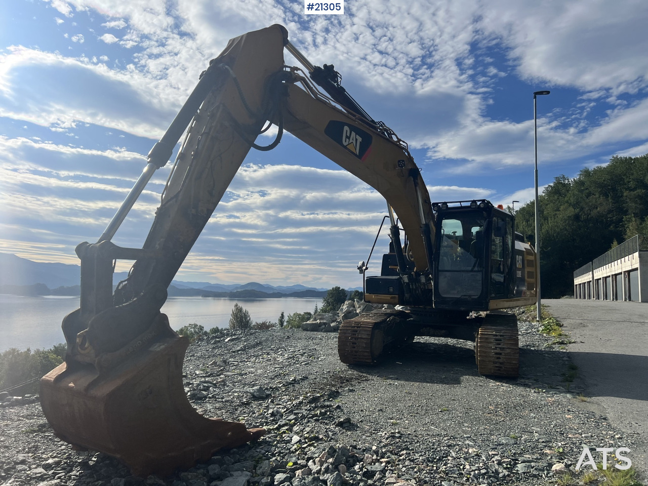 CAT 320 EL Gravemaskin m/ x site pro gps, Rototilt, graveskuffe, pusseskuffe og pigghammer - Pelle sur chenille: photos 3 CAT 320 EL Gravemaskin m/ x site pro gps, Rototilt, graveskuffe, pusseskuffe og pigghammer - Pelle sur chenille: photos 3
