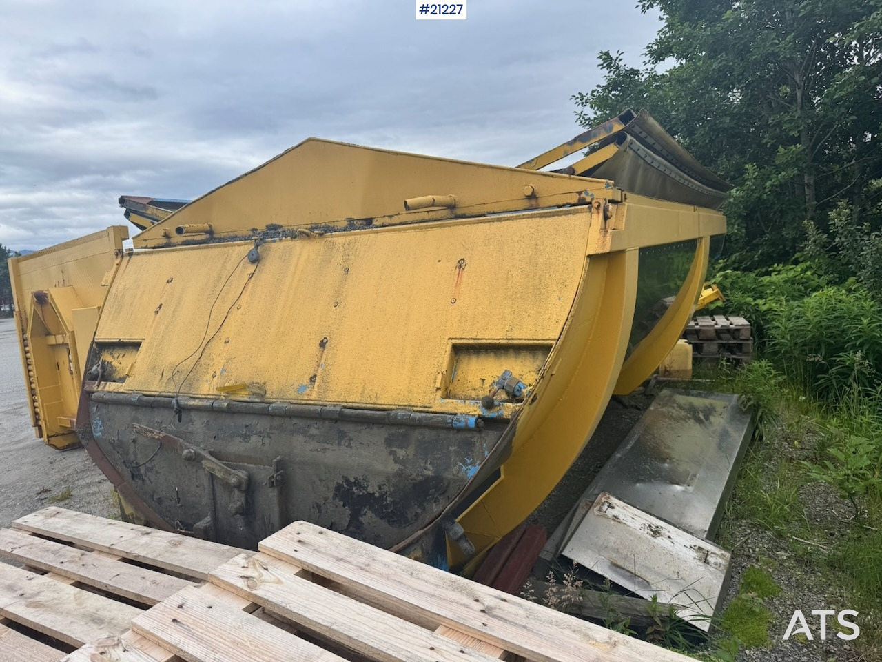 Steinsland Asfaltbalje - Carrosserie interchangeable/ Conteneur, Répandeuse: photos 4 Steinsland Asfaltbalje - Carrosserie interchangeable/ Conteneur, Répandeuse: photos 4