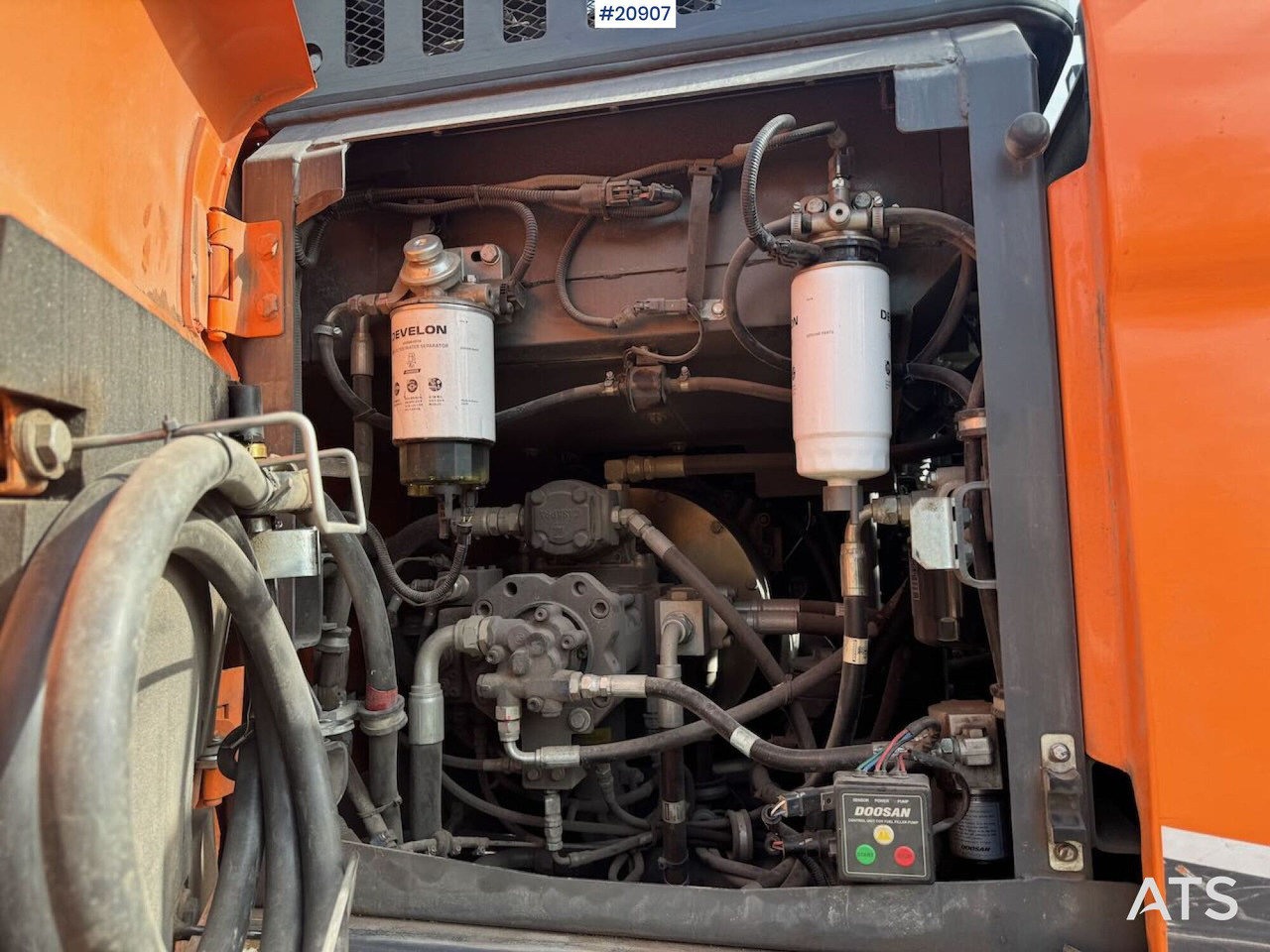 Pelle sur chenille Doosan DX160LC: photos 15