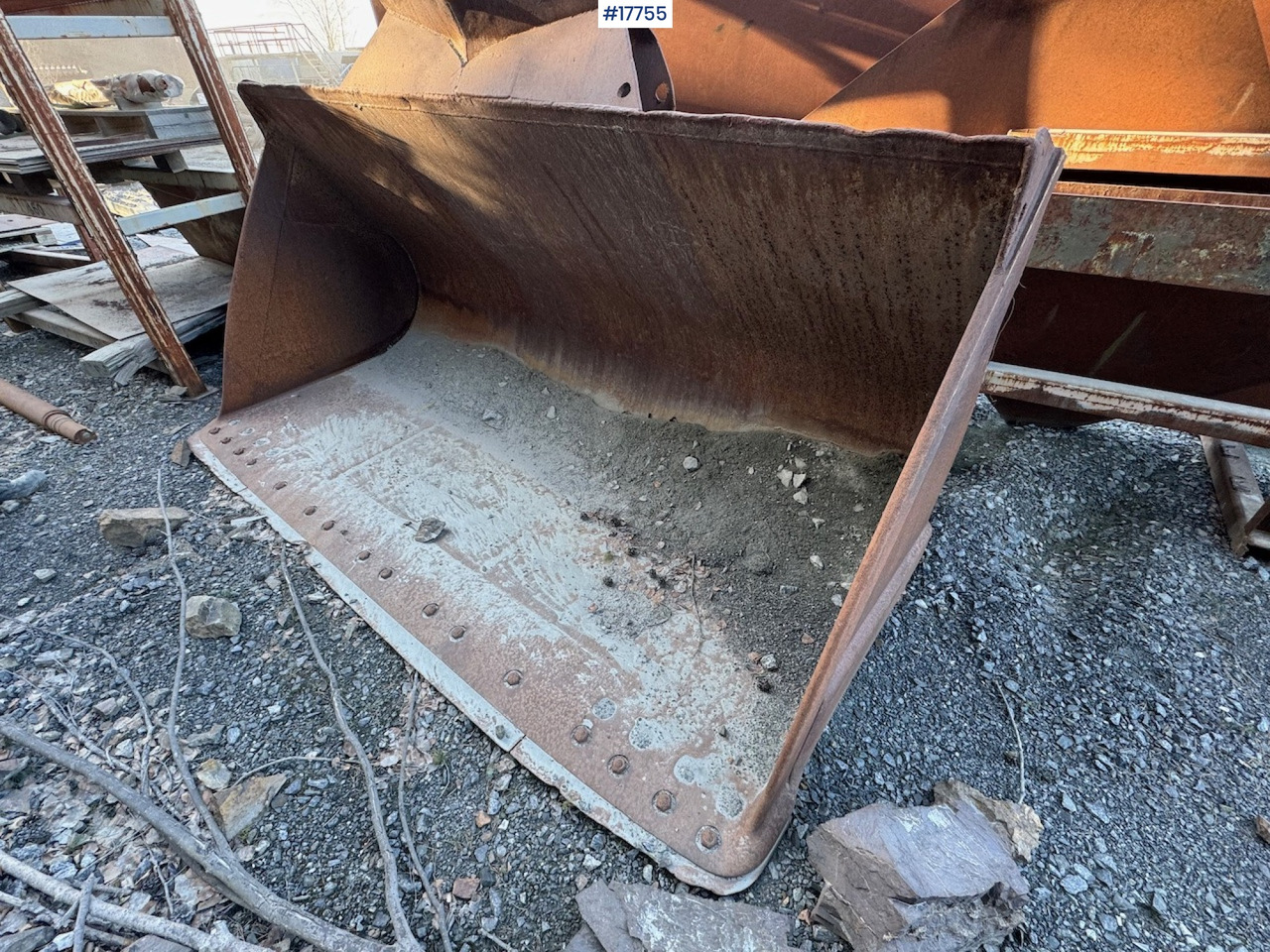 Gjerstad Hjullaster skuffe - Godet pour chargeur pour Engins de chantier: photos 1 Gjerstad Hjullaster skuffe - Godet pour chargeur pour Engins de chantier: photos 1