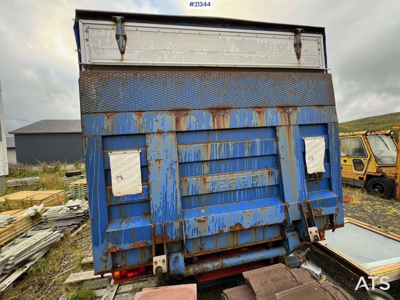 Iveco Eurocargo - Camion à rideaux coulissants: photos 4 Iveco Eurocargo - Camion à rideaux coulissants: photos 4