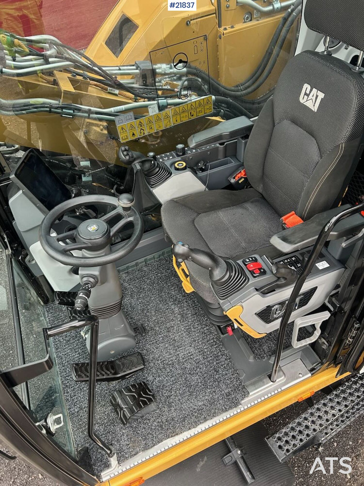 Pelle sur chenille Komatsu PC240LC-11E0 Beltegraver m/ Rotortilt og Pusseskuffe: photos 16