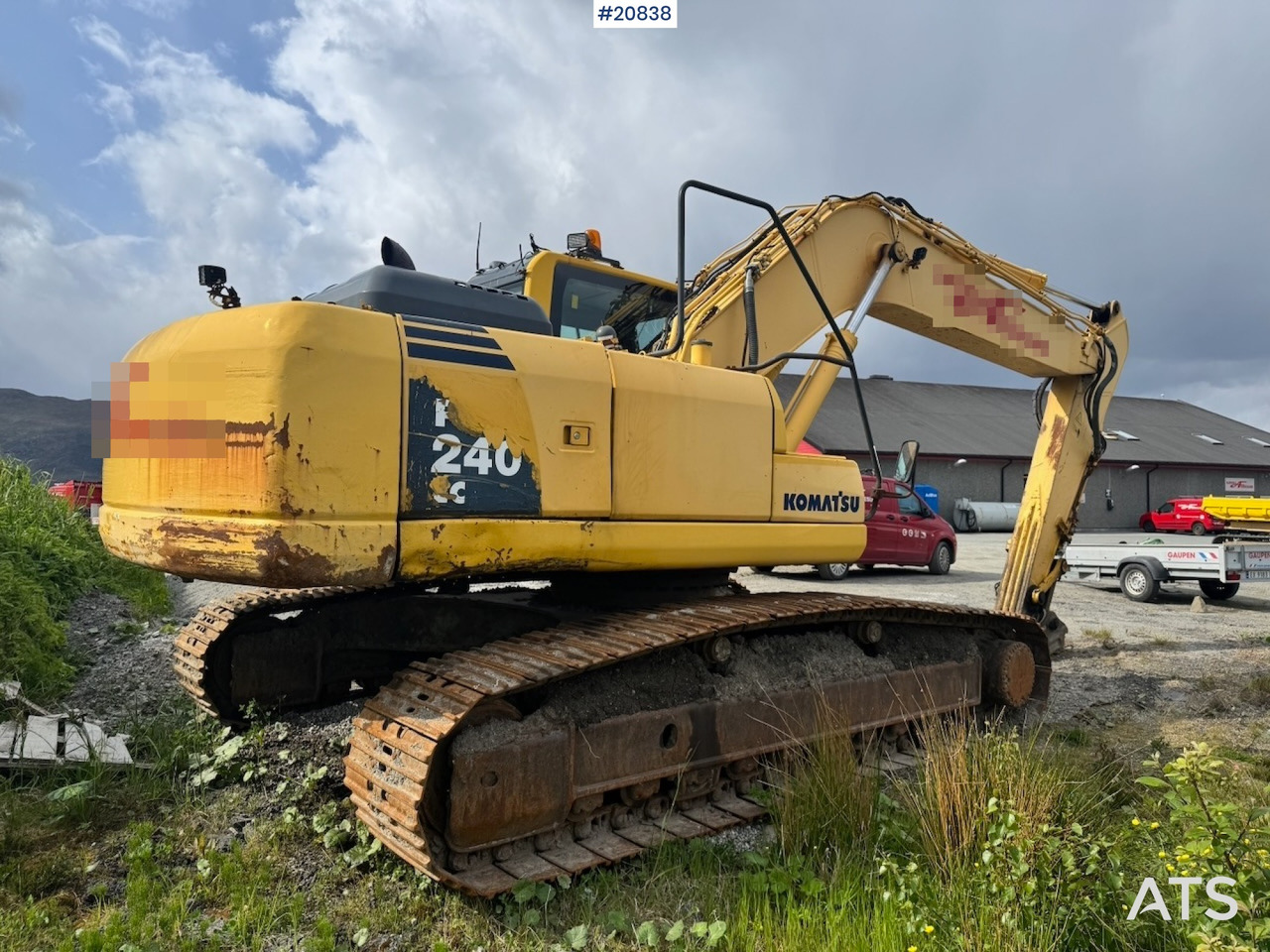 Komatsu PC240LC-8 - Pelle sur chenille: photos 5 Komatsu PC240LC-8 - Pelle sur chenille: photos 5