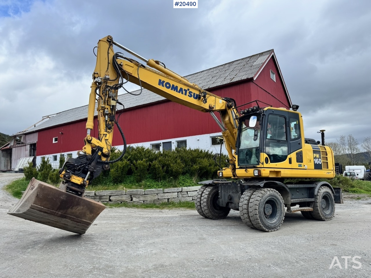 Komatsu PW160-8 - Chargeuse sur pneus: photos 2 Komatsu PW160-8 - Chargeuse sur pneus: photos 2