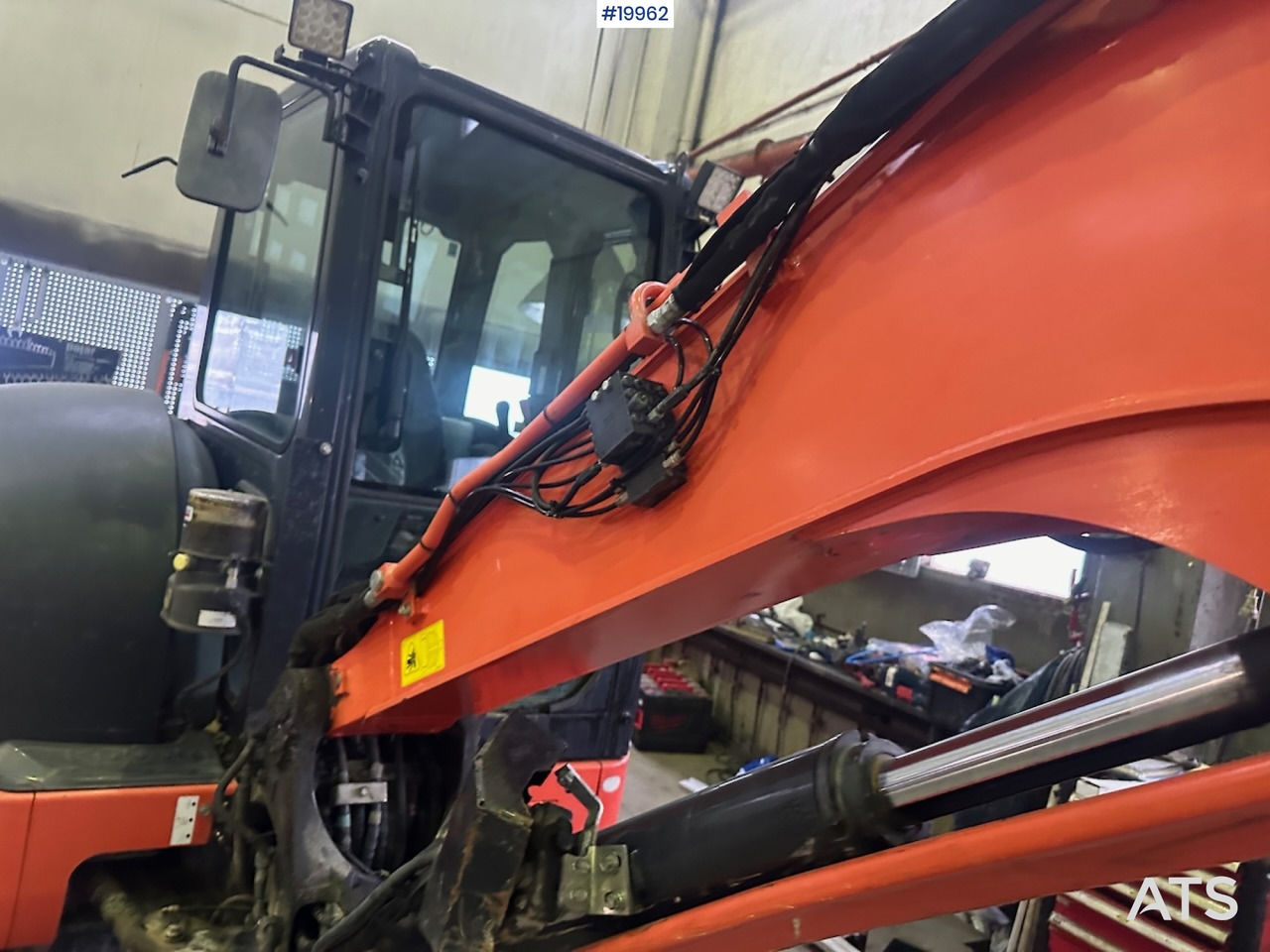 Pelle Kubota KX057-4: photos 14