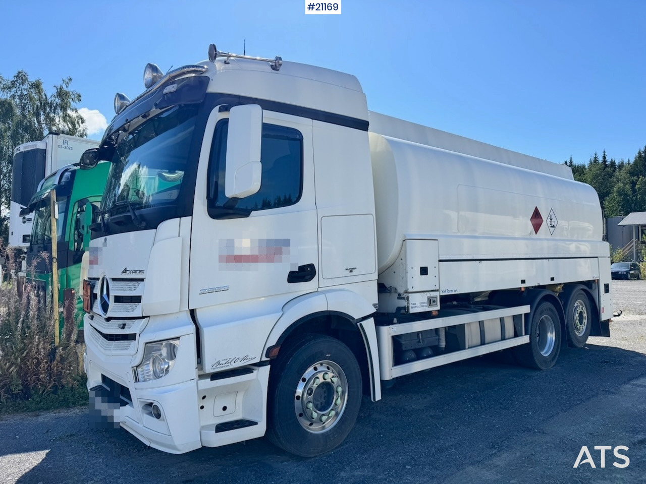 Mercedes Actros 2553 - Camion citerne: photos 2 Mercedes Actros 2553 - Camion citerne: photos 2