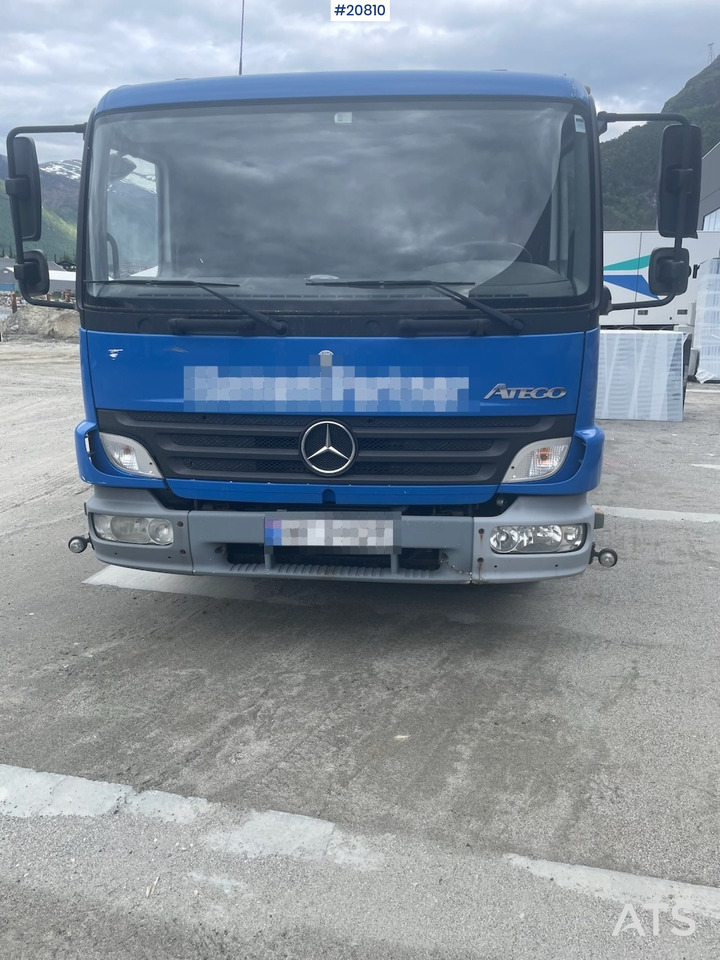 Mercedes Atego 815 - Camion plateau: photos 2 Mercedes Atego 815 - Camion plateau: photos 2