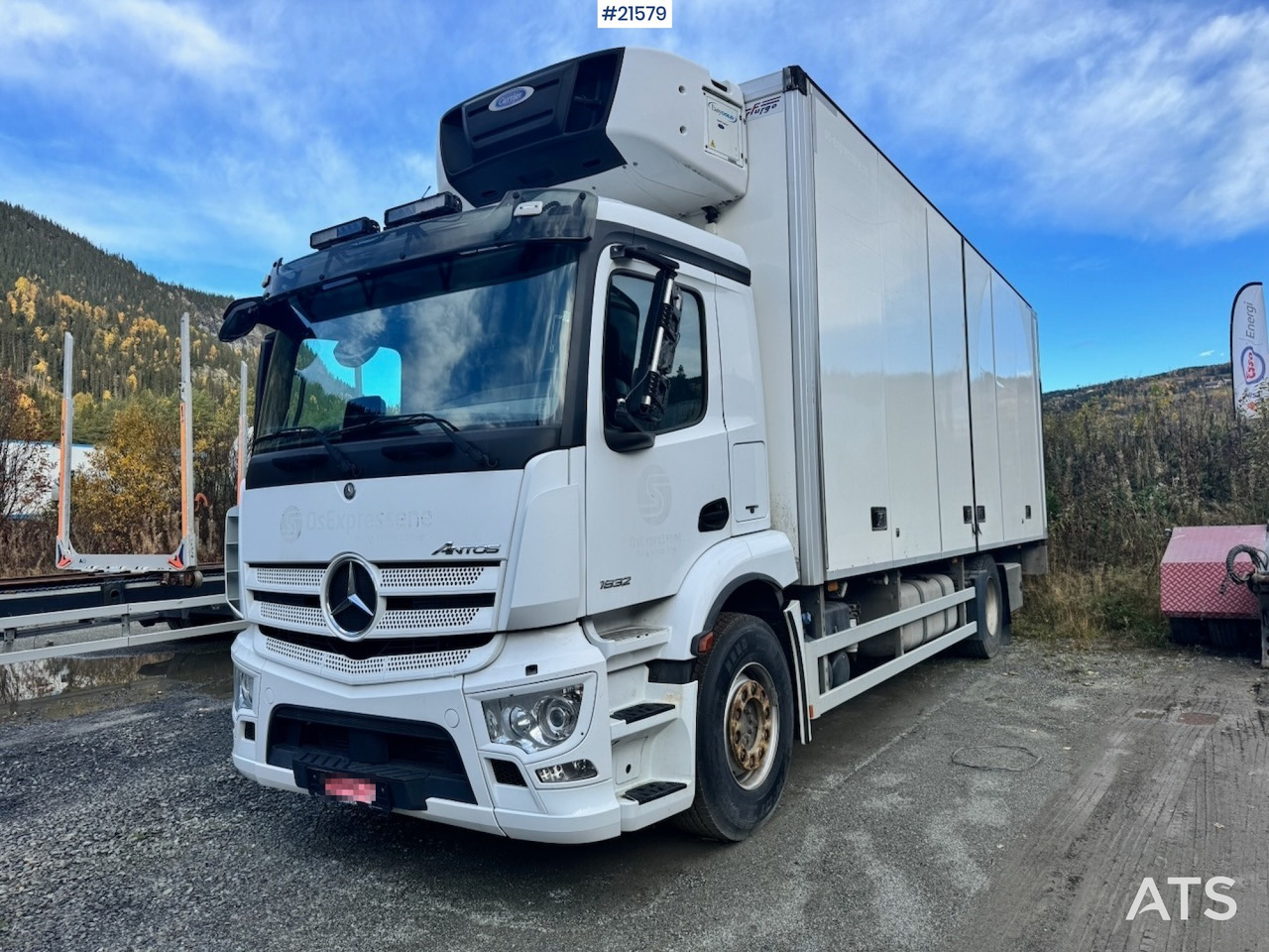 Mercedes-Benz Antos 1832 m/ Full sideåpning og Kjøl/frys. - Camion fourgon: photos 1 Mercedes-Benz Antos 1832 m/ Full sideåpning og Kjøl/frys. - Camion fourgon: photos 1