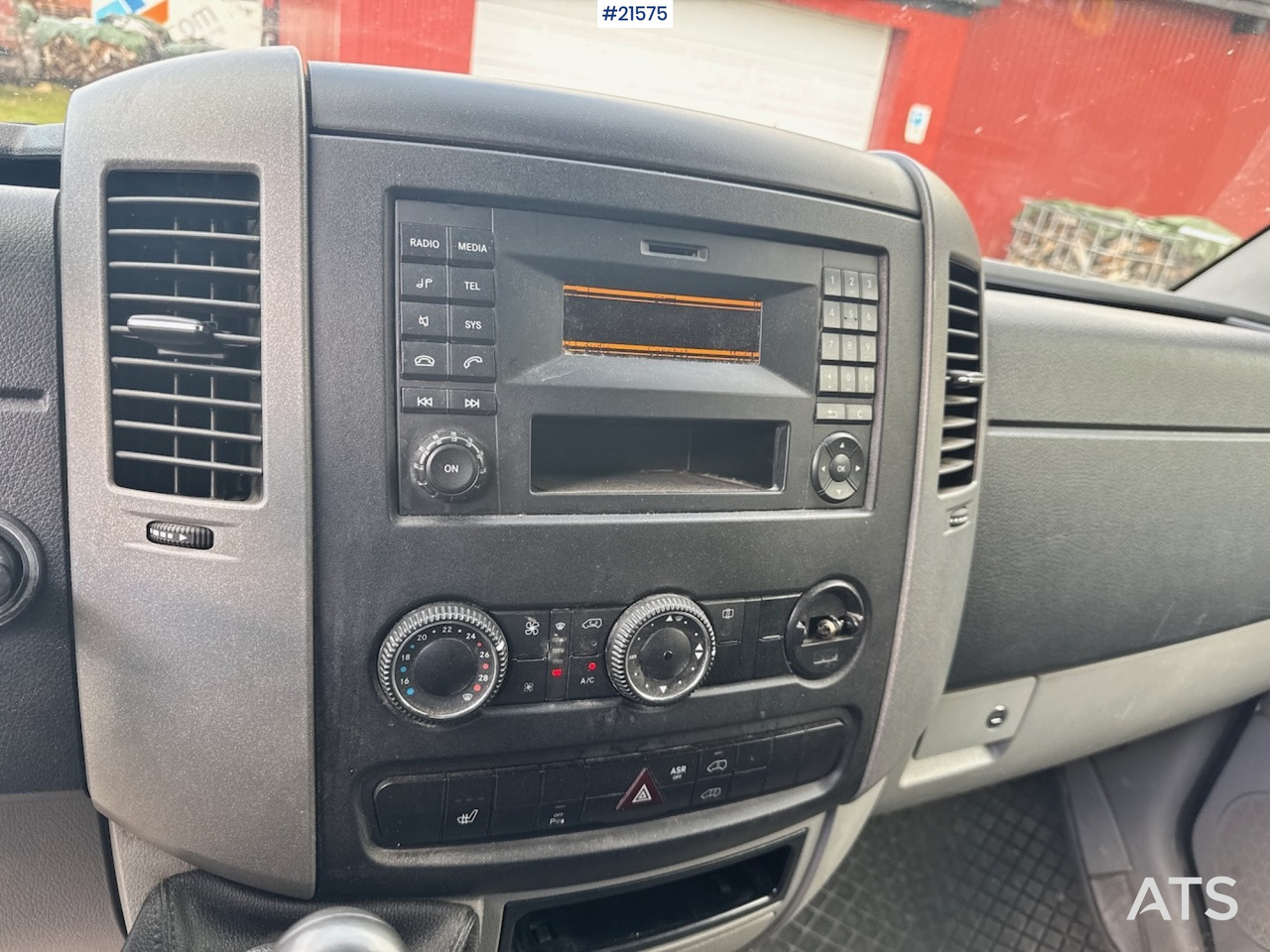 Fourgon utilitaire Mercedes-Benz SPRINTER: photos 31 Fourgon utilitaire Mercedes-Benz SPRINTER: photos 31