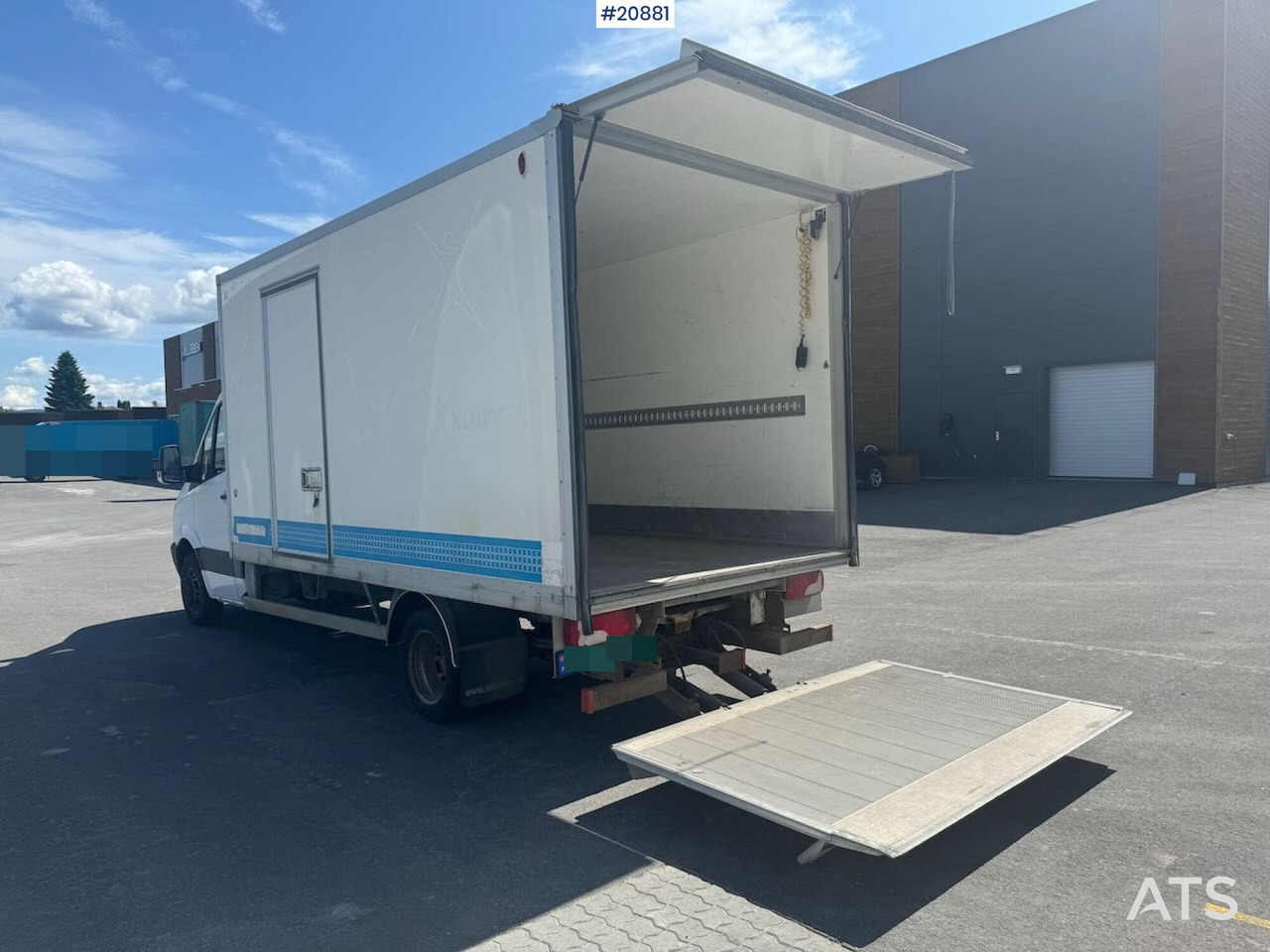 Mercedes SPRINTER - Fourgon grand volume: photos 4 Mercedes SPRINTER - Fourgon grand volume: photos 4