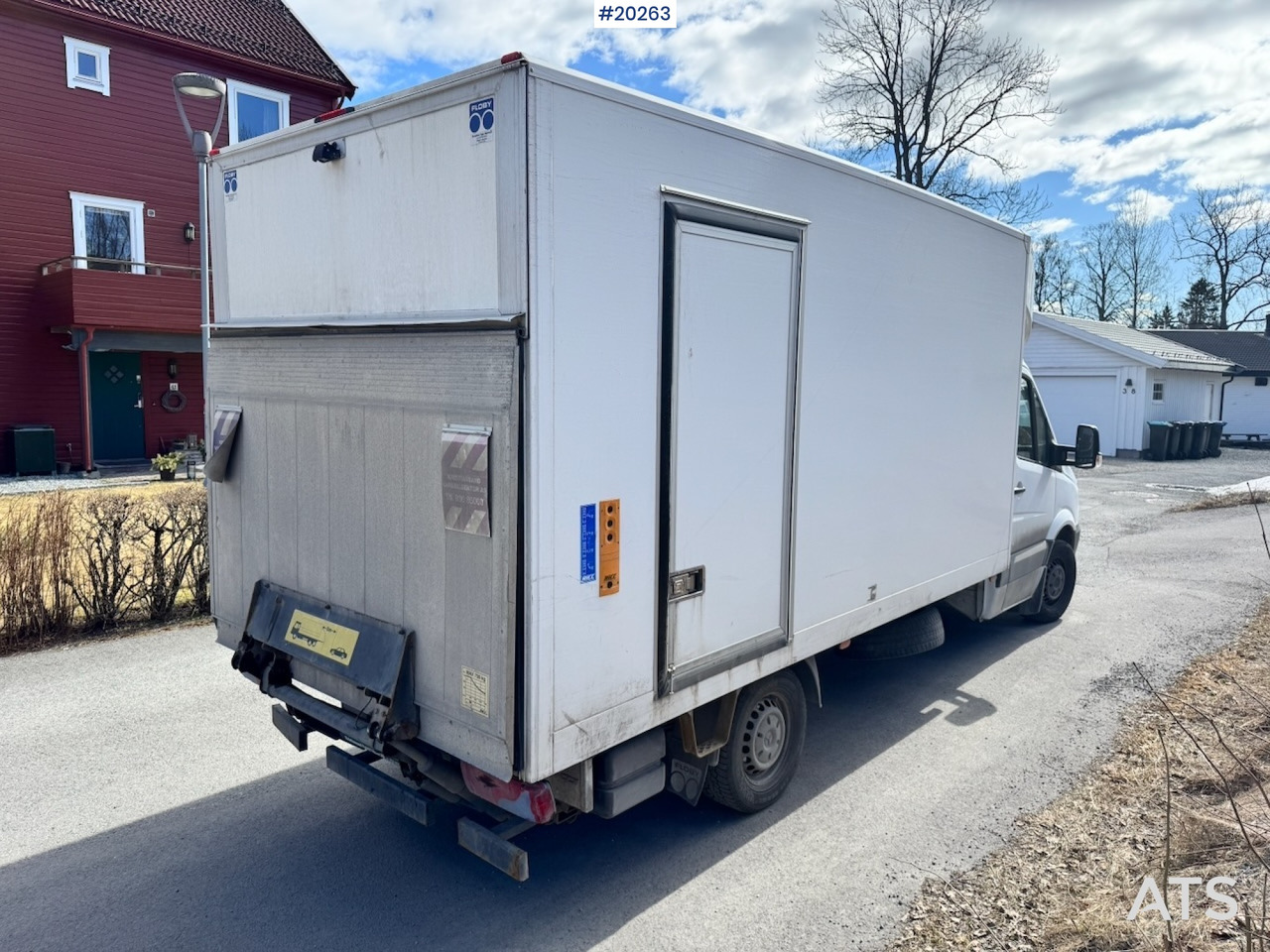 Mercedes SPRINTER - Fourgon utilitaire: photos 5 Mercedes SPRINTER - Fourgon utilitaire: photos 5