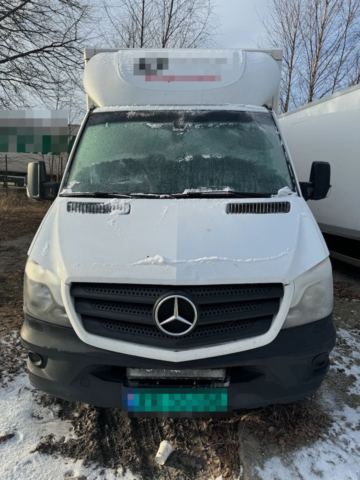 Mercedes Sprinter - Fourgon grand volume: photos 2 Mercedes Sprinter - Fourgon grand volume: photos 2