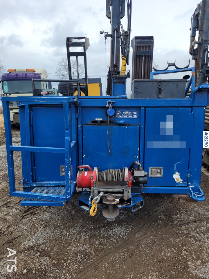 Nemek 407 TS - Foreuse: photos 4 Nemek 407 TS - Foreuse: photos 4