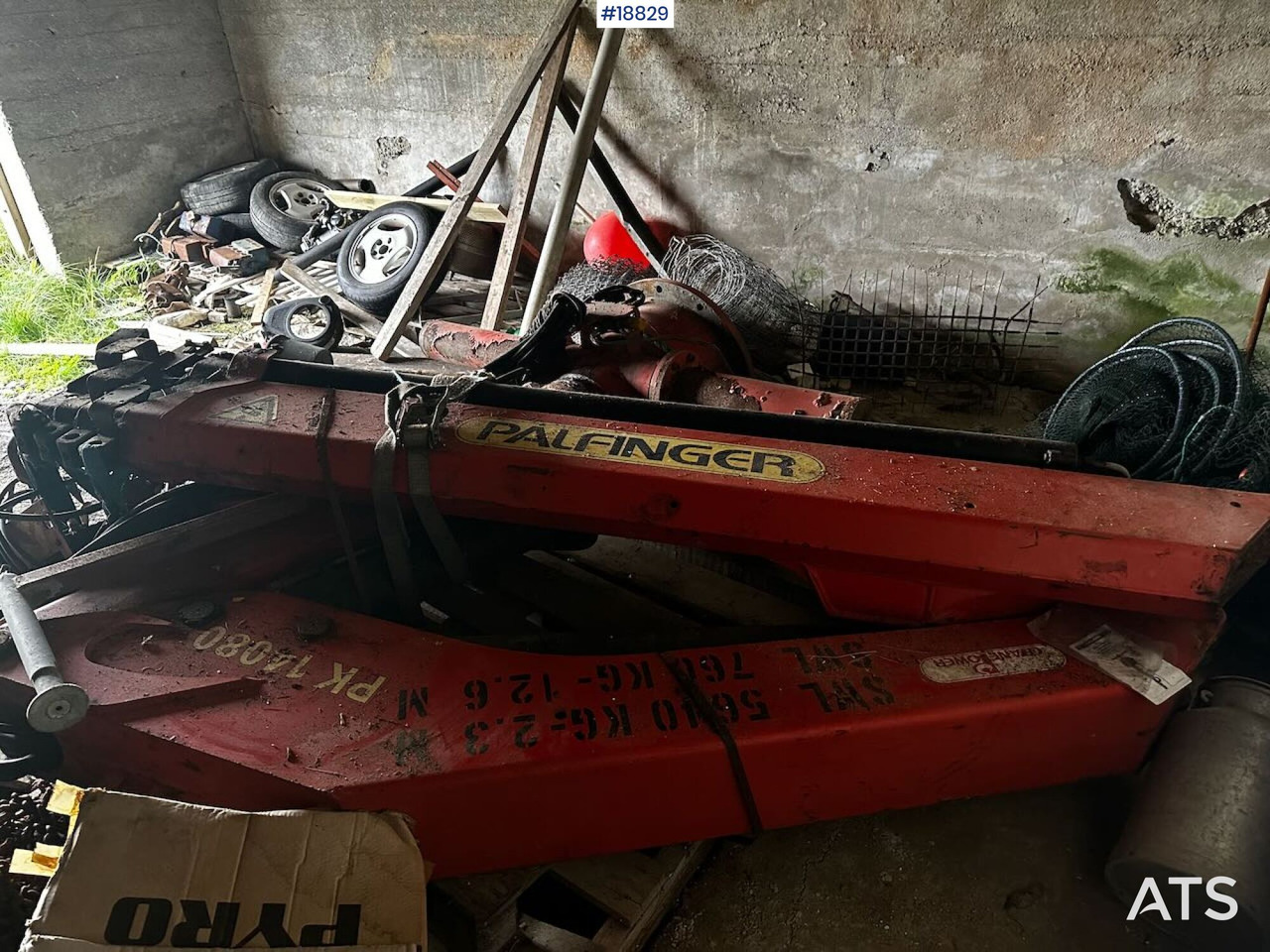 Grue auxiliaire Palfinger PK 14080: photos 1