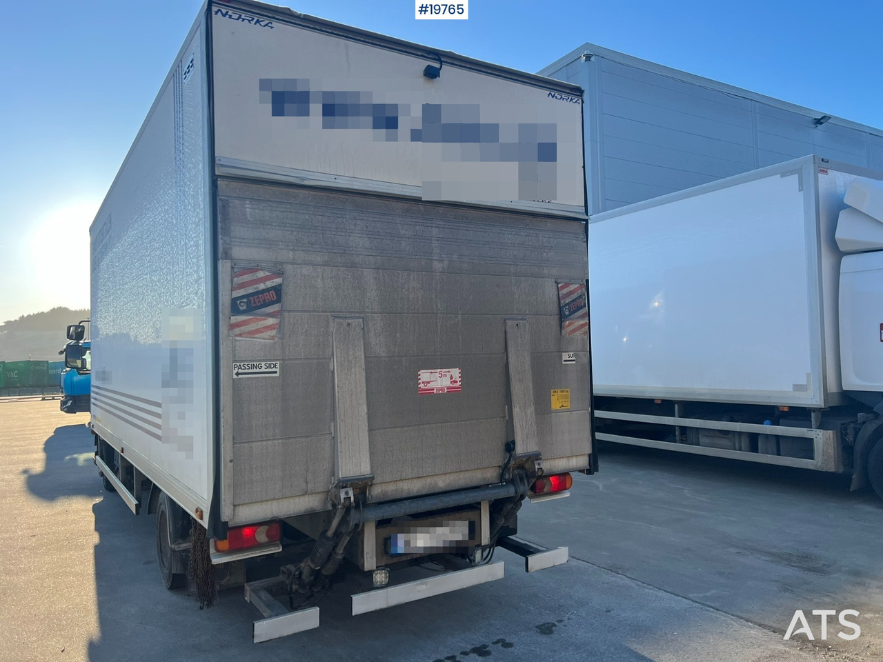 Camion fourgon Renault D7.5: photos 23