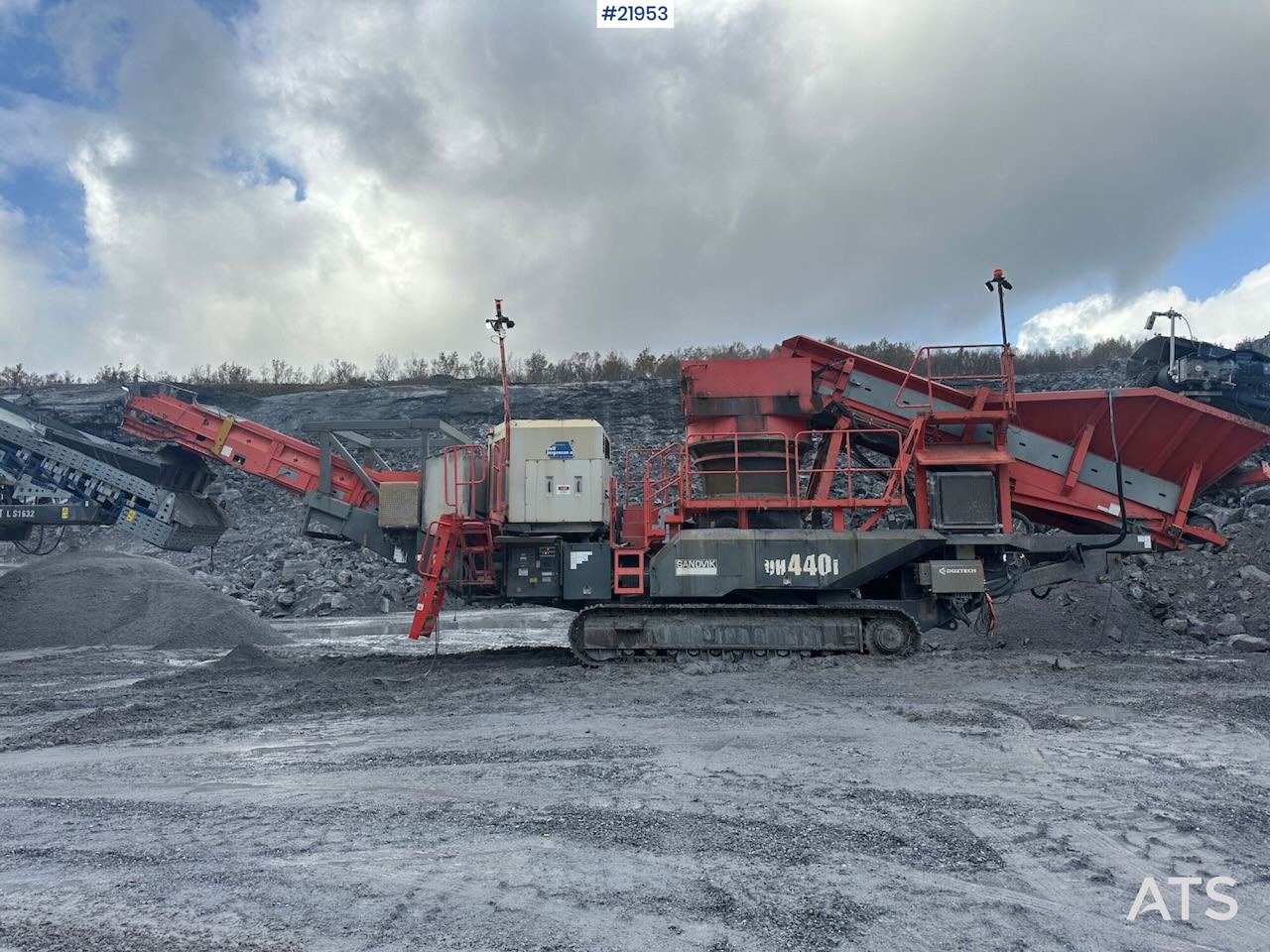 Sandvik UH440i spindel. SE VIDEO. - Concasseur à cône: photos 2 Sandvik UH440i spindel. SE VIDEO. - Concasseur à cône: photos 2