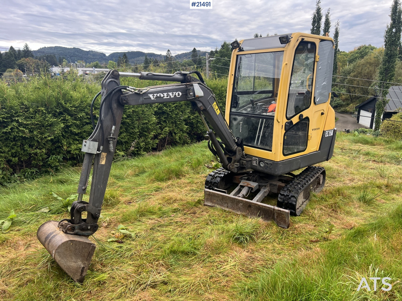 Volvo EC15B - Mini pelle: photos 1 Volvo EC15B - Mini pelle: photos 1