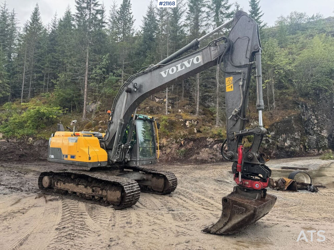 Volvo EC180DL - Pelle sur chenille: photos 5 Volvo EC180DL - Pelle sur chenille: photos 5