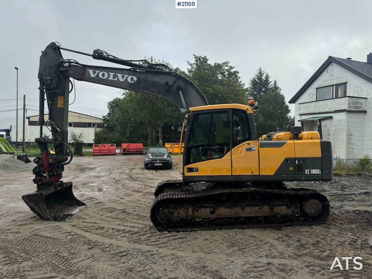 Volvo EC180DL - Pelle sur chenille: photos 2 Volvo EC180DL - Pelle sur chenille: photos 2