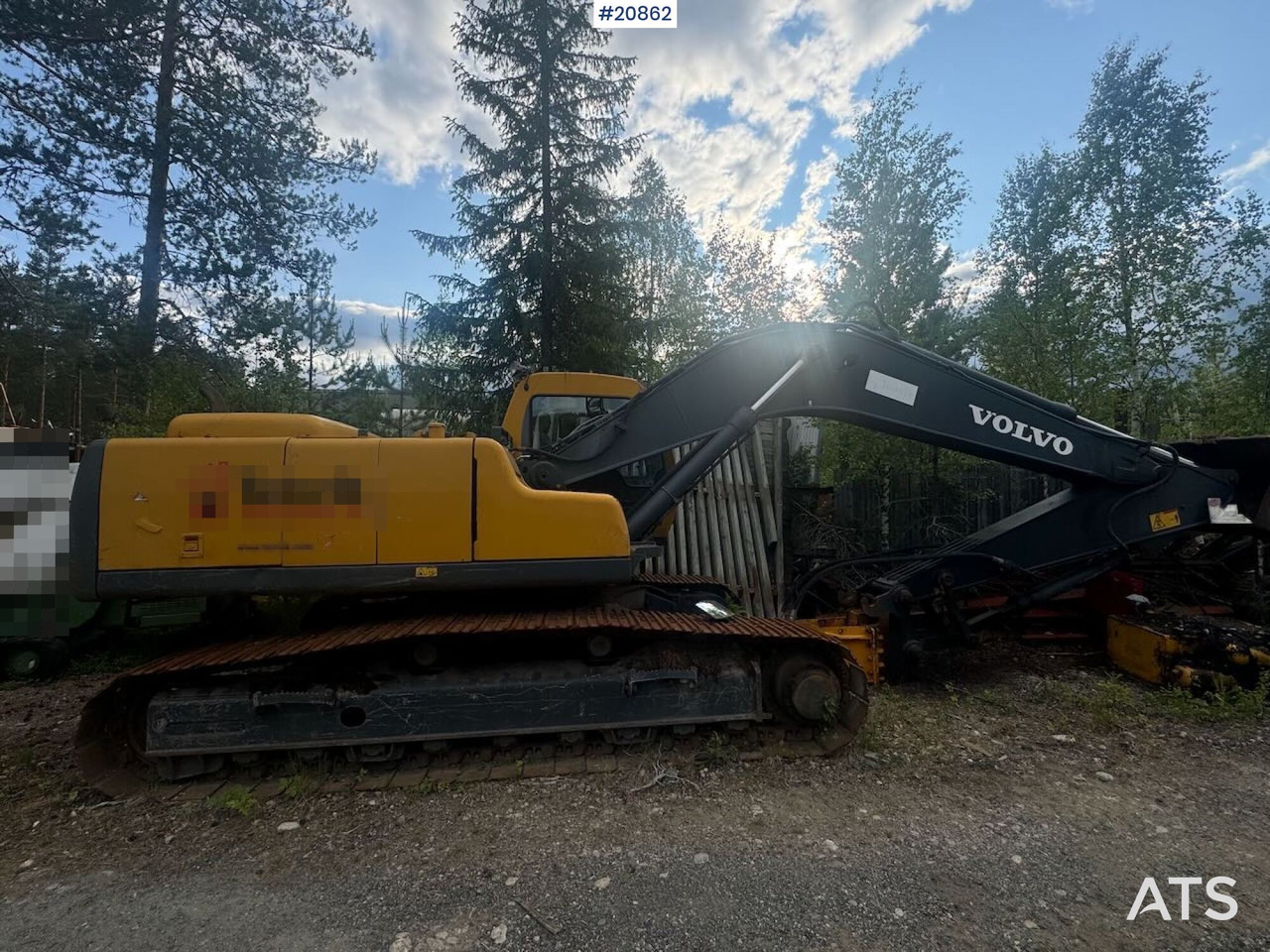 Volvo EC240LC - Pelle sur chenille: photos 1 Volvo EC240LC - Pelle sur chenille: photos 1