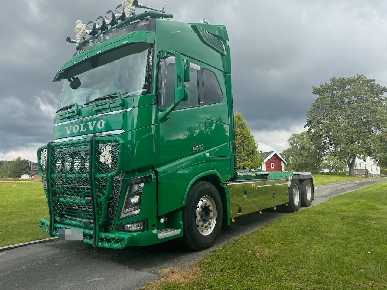 Volvo FH16 - Camion ampliroll: photos 1 Volvo FH16 - Camion ampliroll: photos 1