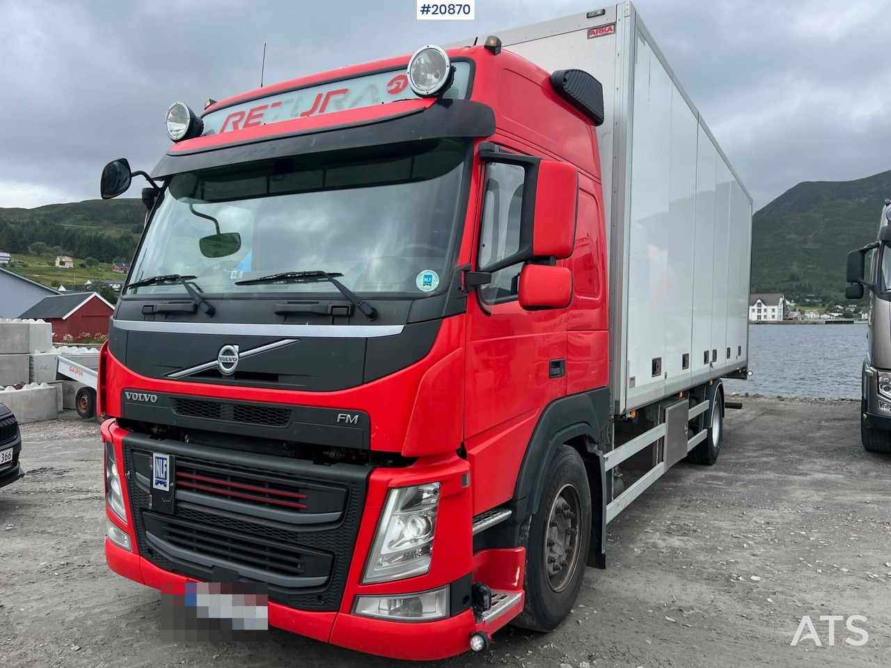 Volvo FM 330 - Camion fourgon: photos 2 Volvo FM 330 - Camion fourgon: photos 2