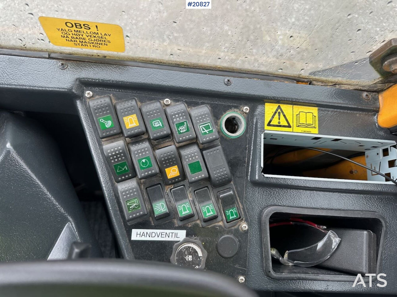 Chargeuse sur pneus Willie 655: photos 40
