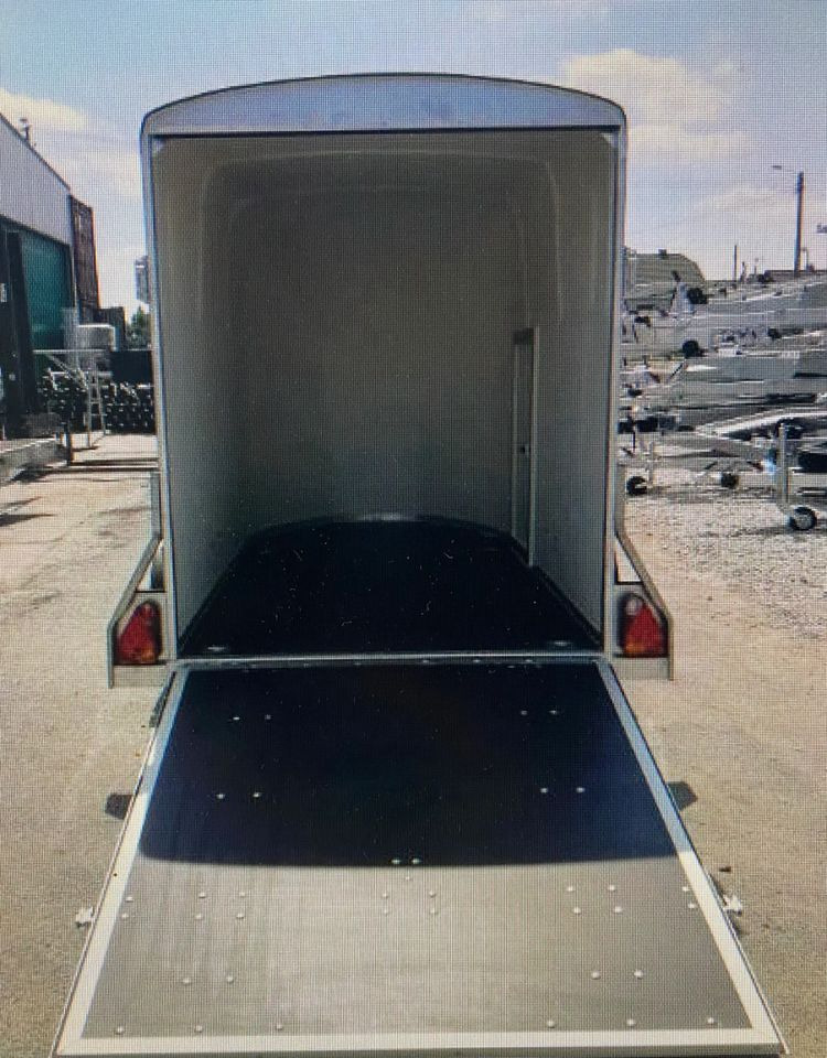 Niewiadów Furgon Niewiadów F1334 z trapem wjazdowym - Remorque voiture: photos 4 Niewiadów Furgon Niewiadów F1334 z trapem wjazdowym - Remorque voiture: photos 4