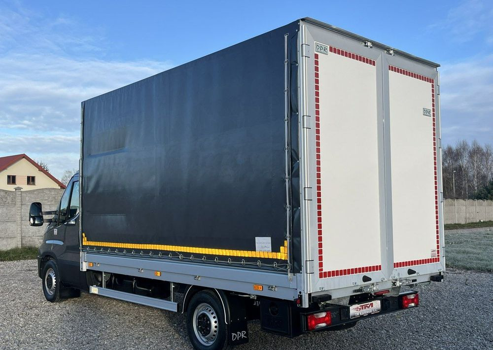 Iveco Daily - Utilitaire rideaux coulissants (PLSC): photos 3 Iveco Daily - Utilitaire rideaux coulissants (PLSC): photos 3