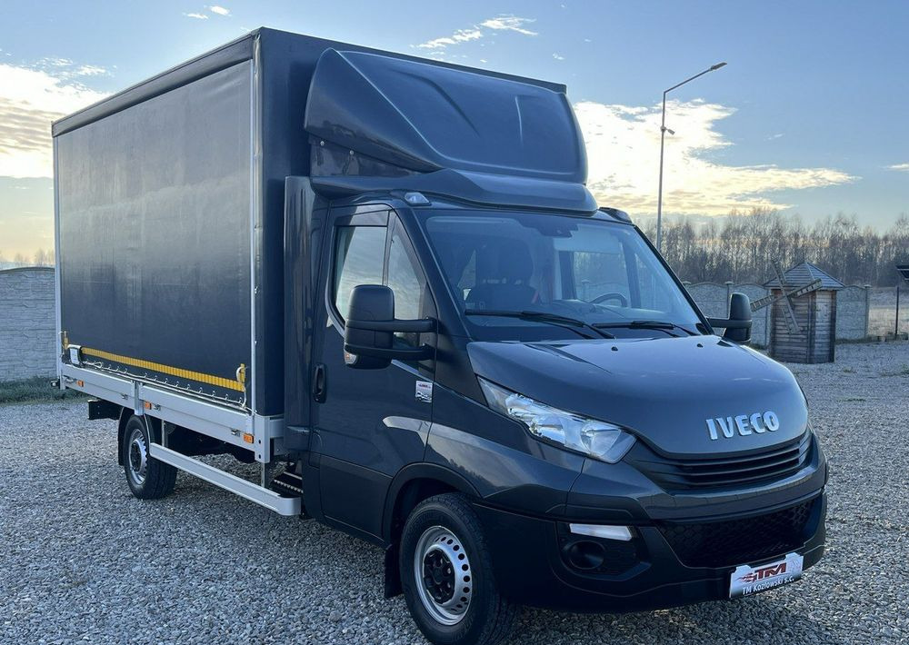 Iveco Daily - Utilitaire rideaux coulissants (PLSC): photos 1 Iveco Daily - Utilitaire rideaux coulissants (PLSC): photos 1