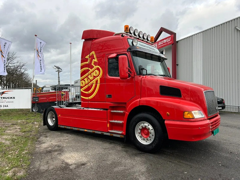 Volvo NH 12.460 4X2 460PK Globetrotter/ Manuel Gearbox / NL Truck - Tracteur routier: photos 3 Volvo NH 12.460 4X2 460PK Globetrotter/ Manuel Gearbox / NL Truck - Tracteur routier: photos 3