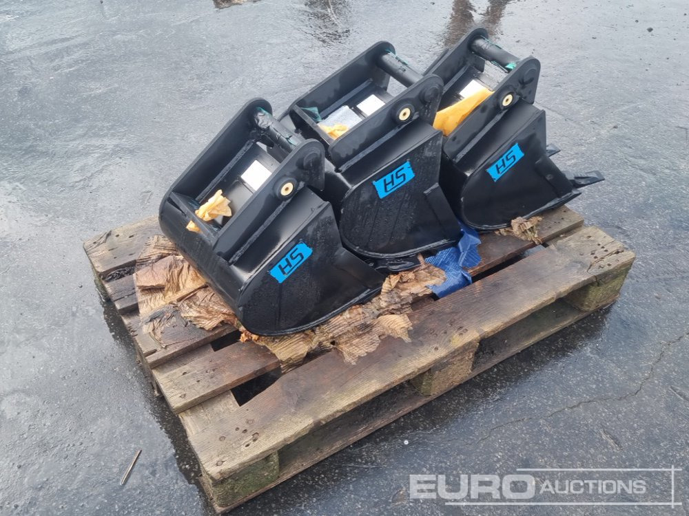 14" Digging Buckets to suit MS01 (3 of) - Godet: photos 1 14" Digging Buckets to suit MS01 (3 of) - Godet: photos 1