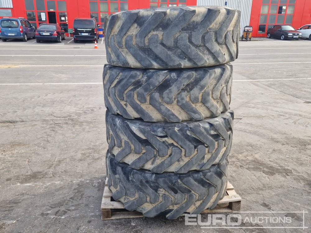 15.5/80/24 Tyres (4 of) - Pneu: photos 2 15.5/80/24 Tyres (4 of) - Pneu: photos 2