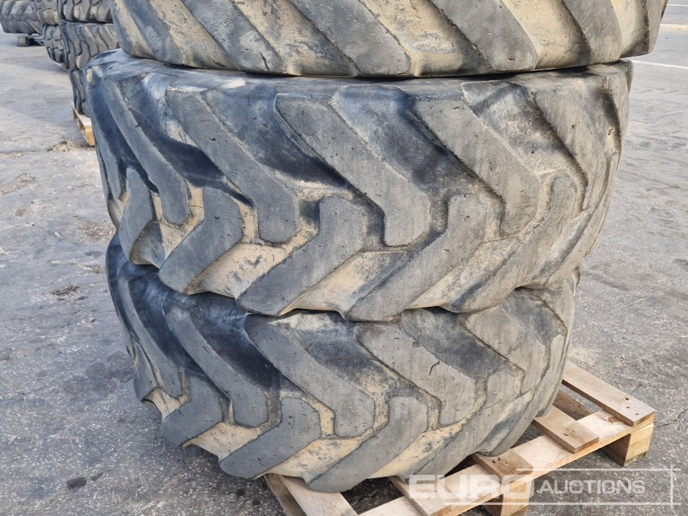 15.5/80/24 Tyres (4 of) - Pneu: photos 4 15.5/80/24 Tyres (4 of) - Pneu: photos 4