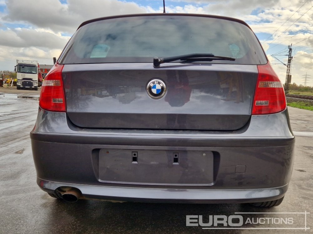 2008 BMW 1 Series - Voiture: photos 4 2008 BMW 1 Series - Voiture: photos 4