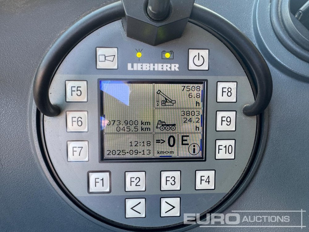 2010 Liebherr LTM1050-3.1 - Grue mobile: photos 3 2010 Liebherr LTM1050-3.1 - Grue mobile: photos 3