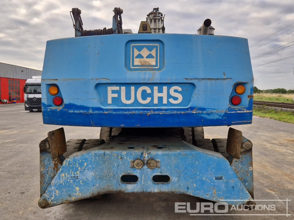 2011 Fuchs MHL340 - Pelle sur pneus: photos 4 2011 Fuchs MHL340 - Pelle sur pneus: photos 4