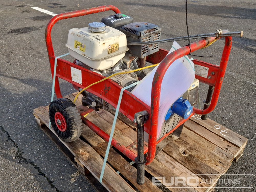 2011 Pramac E8000 - Groupe électrogène: photos 4 2011 Pramac E8000 - Groupe électrogène: photos 4