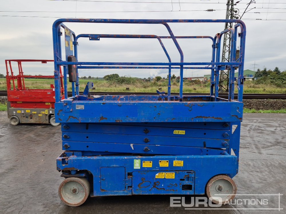 2012 Genie GS-2646 - Nacelle: photos 2 2012 Genie GS-2646 - Nacelle: photos 2