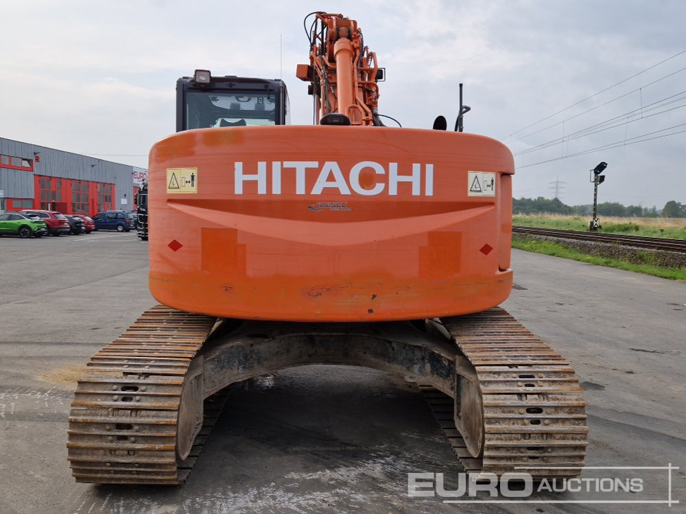 2012 Hitachi ZX225 USLC-3 - Pelle sur chenille: photos 4 2012 Hitachi ZX225 USLC-3 - Pelle sur chenille: photos 4