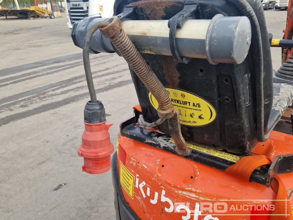 Mini pelle 2012 Kubota U10-3: photos 14 Mini pelle 2012 Kubota U10-3: photos 14