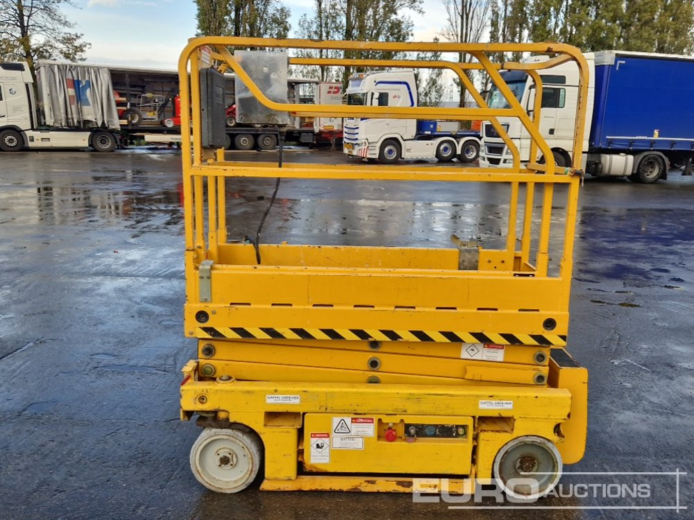 2013 Haulotte Optimum 8 - Nacelle ciseaux: photos 5 2013 Haulotte Optimum 8 - Nacelle ciseaux: photos 5