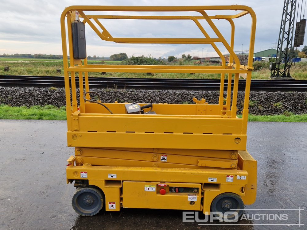 2014 Haulotte Optimum 8 - Nacelle ciseaux: photos 2 2014 Haulotte Optimum 8 - Nacelle ciseaux: photos 2